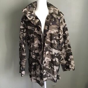 Camo Anorak Hooded Classic Jacket New With Tags Size Medium
